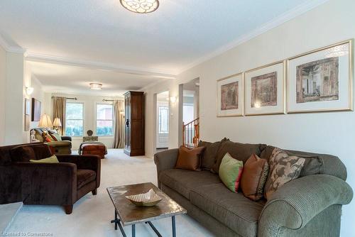 3178 Philip Street, Burlington, ON - Indoor Photo Showing Living Room