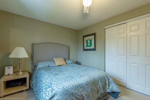 3178 Philip Street, Burlington, ON - Indoor Photo Showing Bedroom