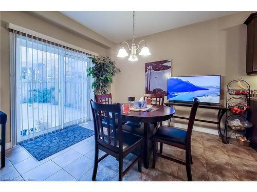 45 Fletcher Road, Hannon, ON - Indoor Photo Showing Dining Room