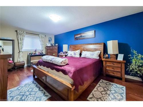 45 Fletcher Road, Hannon, ON - Indoor Photo Showing Bedroom