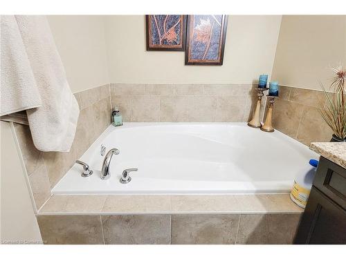 45 Fletcher Road, Hannon, ON - Indoor Photo Showing Bathroom