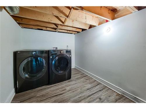 45 Fletcher Road, Hannon, ON - Indoor Photo Showing Laundry Room