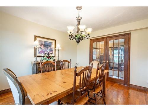 6166 Sinclairville Road, Binbrook, ON - Indoor Photo Showing Dining Room