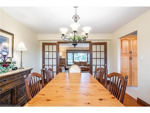 6166 Sinclairville Road, Binbrook, ON - Indoor Photo Showing Dining Room