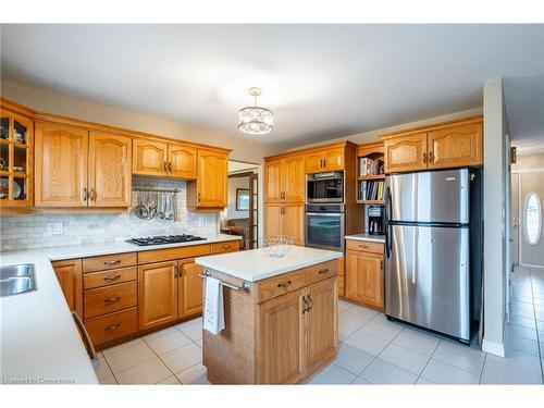 6166 Sinclairville Road, Binbrook, ON - Indoor Photo Showing Kitchen