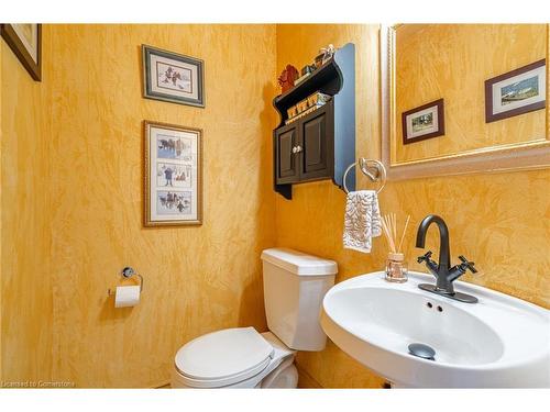 6166 Sinclairville Road, Binbrook, ON - Indoor Photo Showing Bathroom