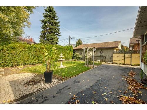 71 Grenadier Drive, Hamilton, ON 