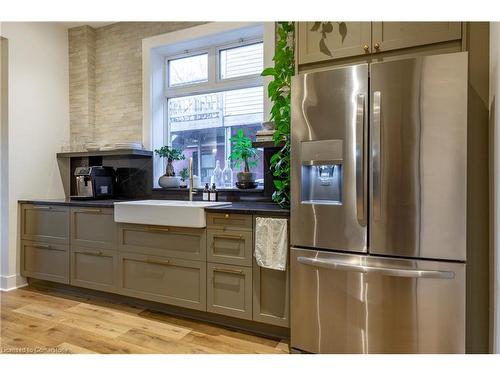 185 1/2 Emerald Street N, Hamilton, ON - Indoor Photo Showing Kitchen