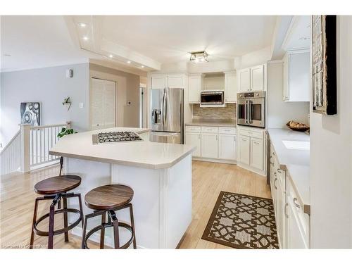 600 Grays Road, Stoney Creek, ON - Indoor Photo Showing Kitchen With Upgraded Kitchen