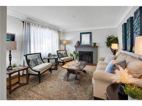 356 Linwell Road, St. Catharines, ON - Indoor Photo Showing Living Room With Fireplace