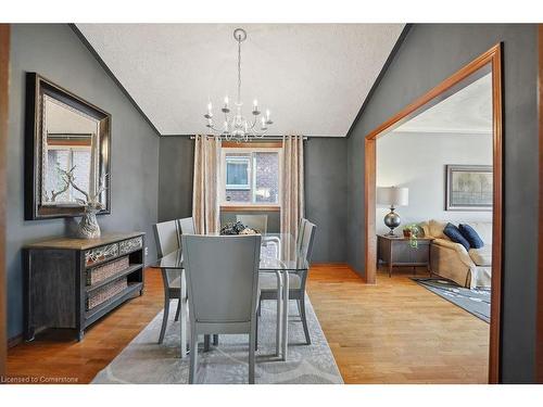 15 Presidio Drive, Hamilton, ON - Indoor Photo Showing Dining Room