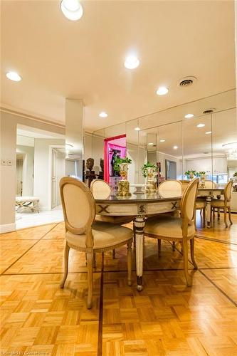 1602-120 Duke Street, Hamilton, ON - Indoor Photo Showing Dining Room