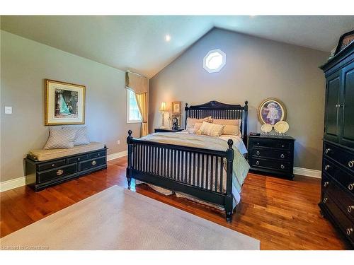 1376 Bird Road, Dunnville, ON - Indoor Photo Showing Bedroom