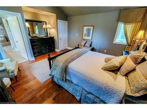 1376 Bird Road, Dunnville, ON - Indoor Photo Showing Bedroom