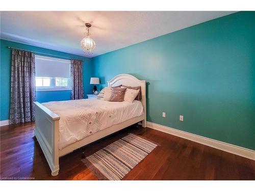 1376 Bird Road, Dunnville, ON - Indoor Photo Showing Bedroom