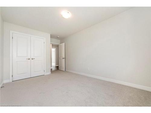 24 Jellicoe Court, Hamilton, ON - Indoor Photo Showing Other Room