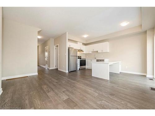 24 Jellicoe Court, Hamilton, ON - Indoor Photo Showing Kitchen