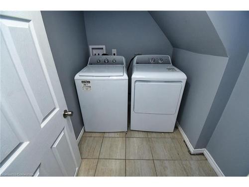 162 Newlands Avenue, Hamilton, ON - Indoor Photo Showing Laundry Room