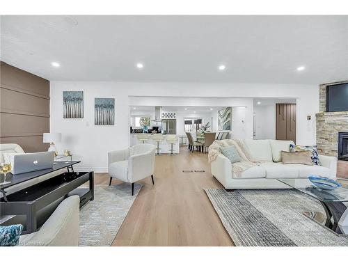 120 Second Road E, Stoney Creek, ON - Indoor Photo Showing Living Room With Fireplace