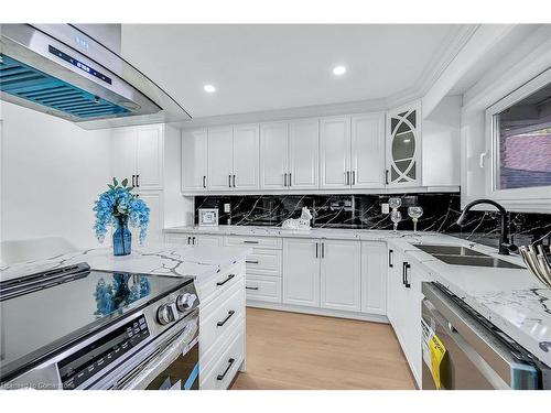 120 Second Road E, Stoney Creek, ON - Indoor Photo Showing Kitchen With Double Sink