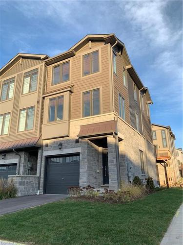 22 Hollywood Court, Cambridge, ON - Outdoor With Facade