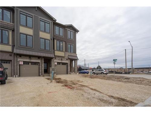 22 Hollywood Court, Cambridge, ON - Outdoor With Facade