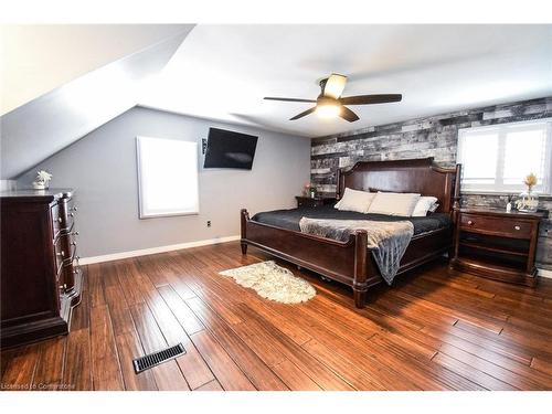 384 Diltz Road, Dunnville, ON - Indoor Photo Showing Bedroom