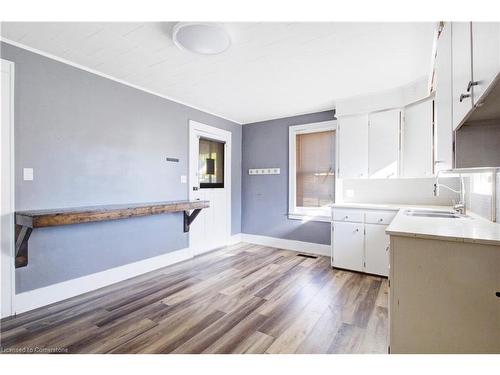 74 William Street, Delhi, ON - Indoor Photo Showing Kitchen