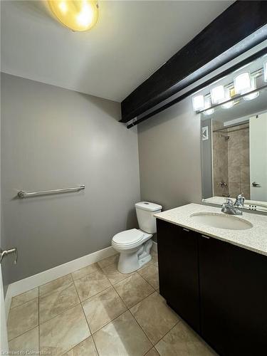 110-85 Spruce Street, Cambridge, ON - Indoor Photo Showing Bathroom