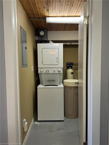 110-85 Spruce Street, Cambridge, ON - Indoor Photo Showing Laundry Room