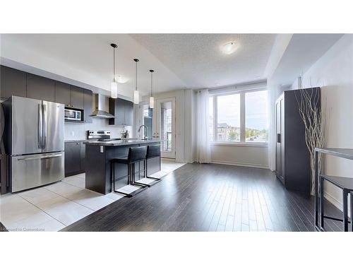 3068 Postridge Drive, Oakville, ON - Indoor Photo Showing Kitchen With Upgraded Kitchen