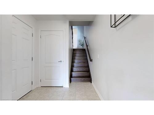 3068 Postridge Drive, Oakville, ON - Indoor Photo Showing Other Room