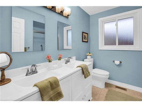 48 Debora Drive, Grimsby, ON - Indoor Photo Showing Bathroom