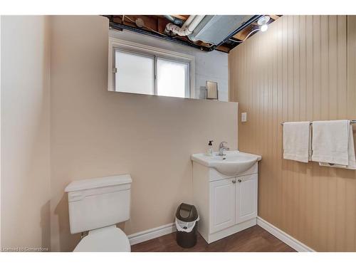 45 Selkirk Avenue, Hamilton, ON - Indoor Photo Showing Bathroom