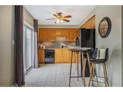 45-24 Kenyon Crescent, Grimsby, ON - Indoor Photo Showing Kitchen