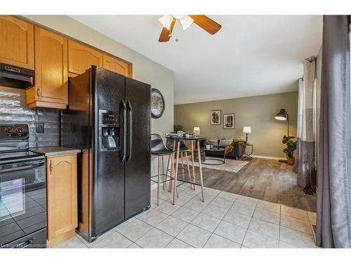 45-24 Kenyon Crescent, Grimsby, ON - Indoor Photo Showing Kitchen