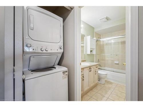 45-24 Kenyon Crescent, Grimsby, ON - Indoor Photo Showing Laundry Room