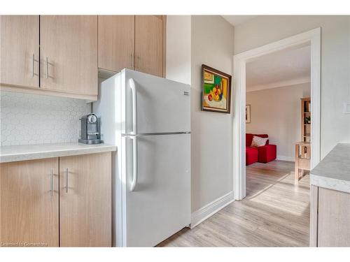 410B-5 East 36Th Street, Hamilton, ON - Indoor Photo Showing Kitchen