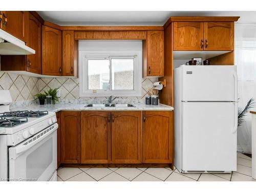 536 John Street N, Hamilton, ON - Indoor Photo Showing Kitchen With Double Sink