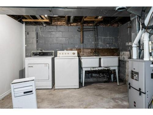 536 John Street N, Hamilton, ON - Indoor Photo Showing Laundry Room