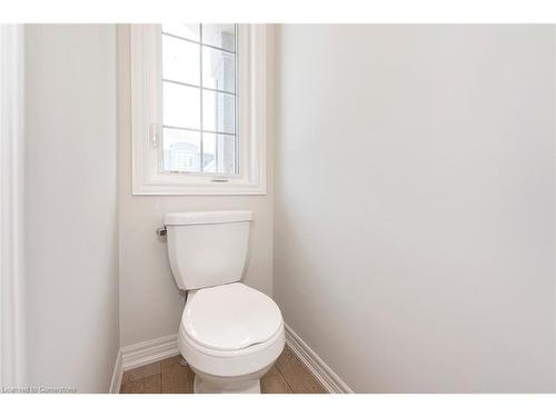 48 Linden Park Lane, Hamilton, ON - Indoor Photo Showing Bathroom