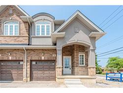 54 Linden Park Lane  Hamilton, ON L9A 1Y1