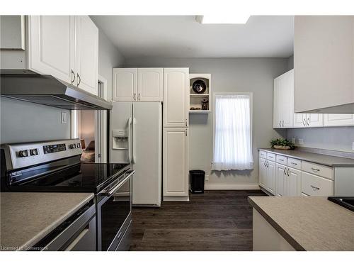 94 Pleasant Avenue, St. Catharines, ON - Indoor Photo Showing Kitchen