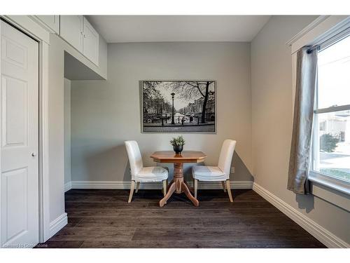 94 Pleasant Avenue, St. Catharines, ON - Indoor Photo Showing Dining Room