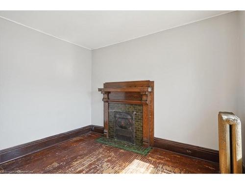 76 Spadina Avenue, Hamilton, ON - Indoor With Fireplace