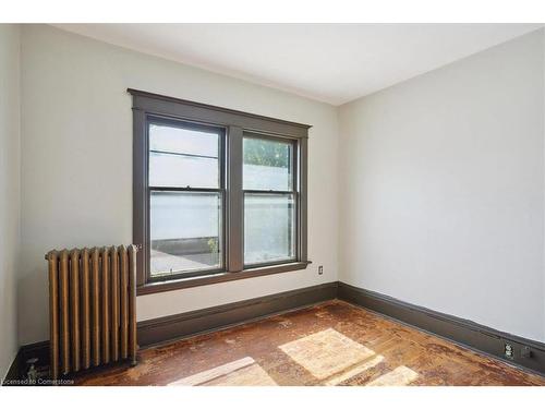 76 Spadina Avenue, Hamilton, ON - Indoor Photo Showing Other Room