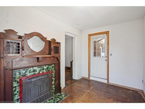 76 Spadina Avenue, Hamilton, ON - Indoor Photo Showing Other Room