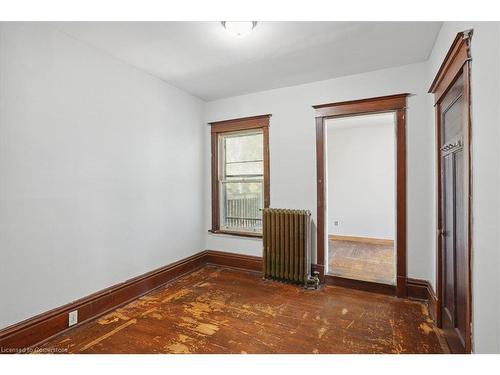 76 Spadina Avenue, Hamilton, ON - Indoor Photo Showing Other Room