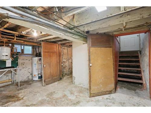 76 Spadina Avenue, Hamilton, ON - Indoor Photo Showing Basement