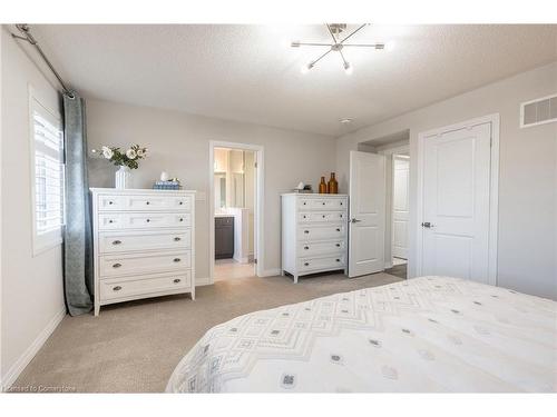 3447 Eternity Way, Oakville, ON - Indoor Photo Showing Bedroom